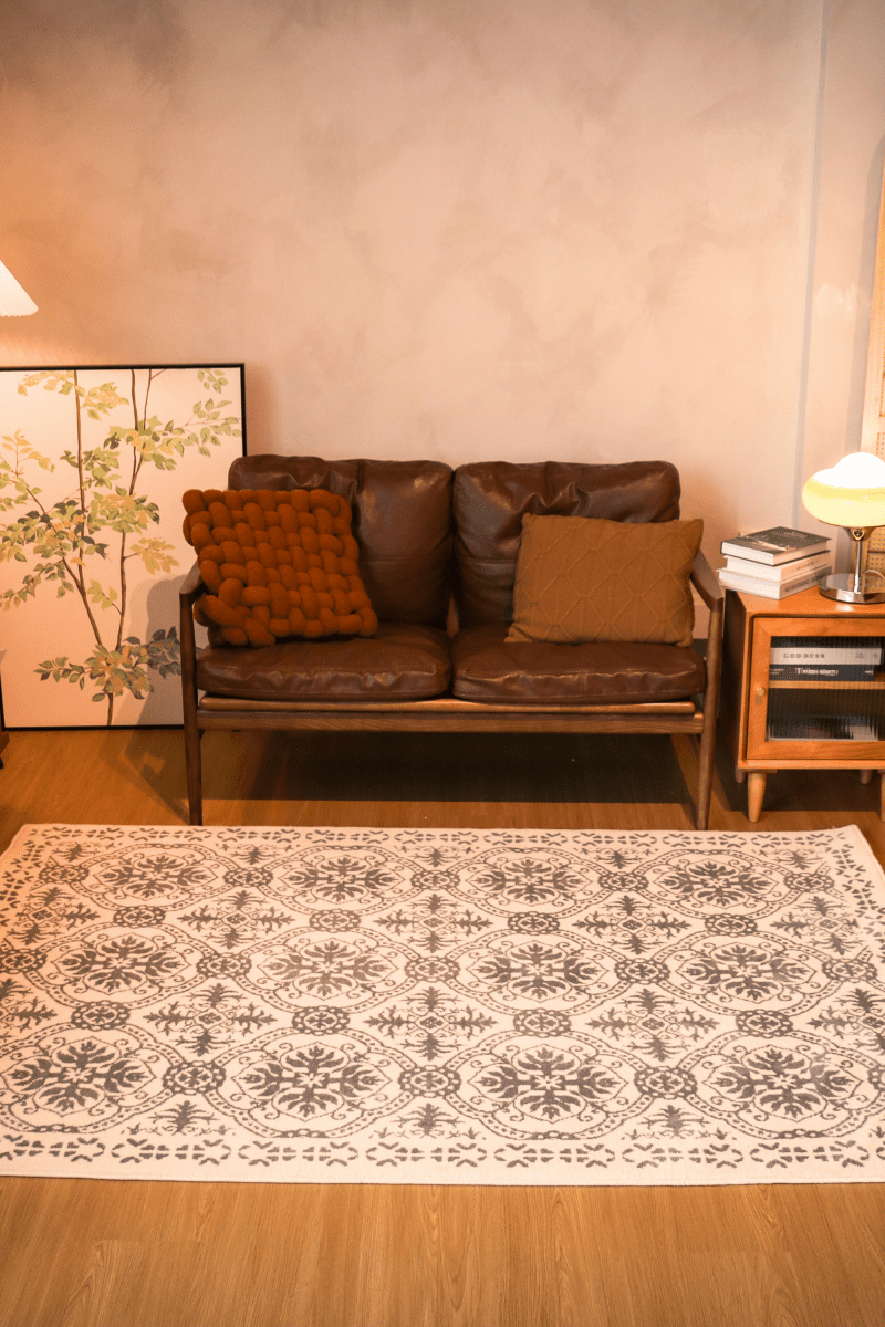 Vintage Floral Carpet | Wilton Dyed Series - The Carpetier™