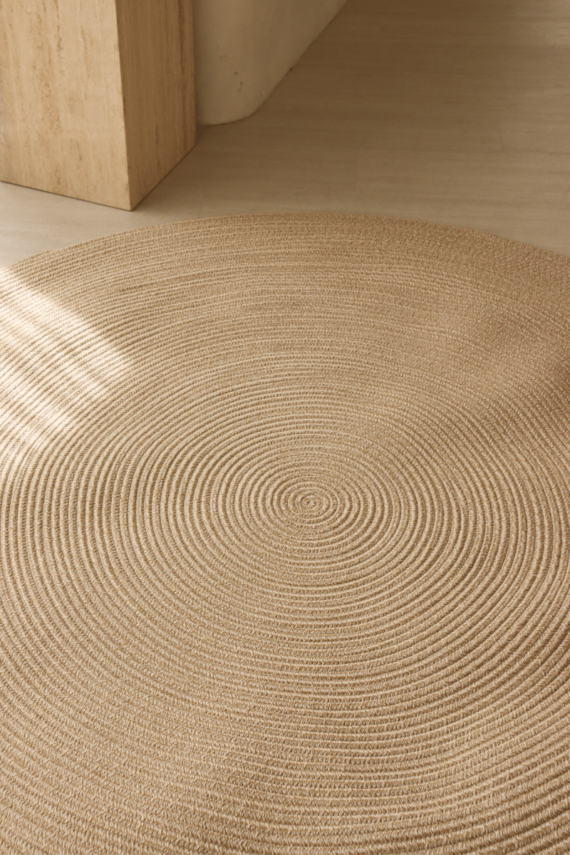 Warm Sand Round Carpet | 100% Nylon | Dual - Sided - The Carpetier™