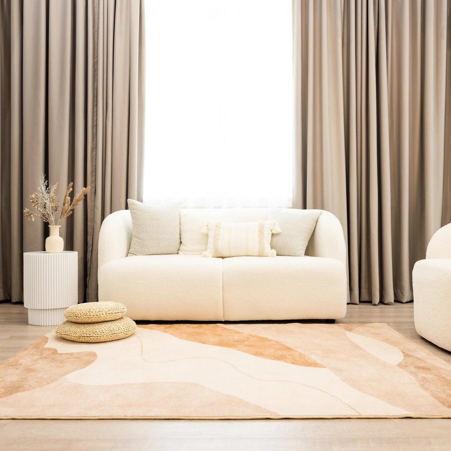 Transform your space with this beige and brown carpet featuring an wave design. Perfect for adding warmth to interiors.