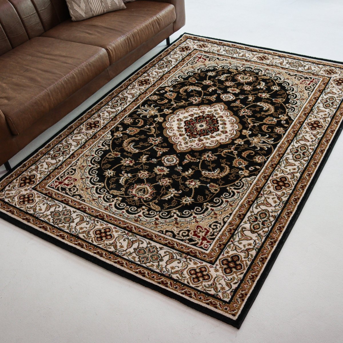 Black Palace | Iranshar | Royal Persian Series - The Carpetier™