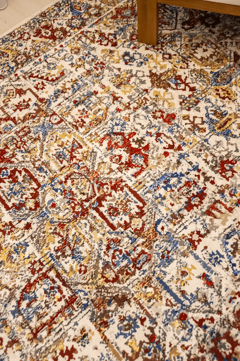 Crimson Heritage Carpet | Polyfibre Cashmere - The Carpetier™