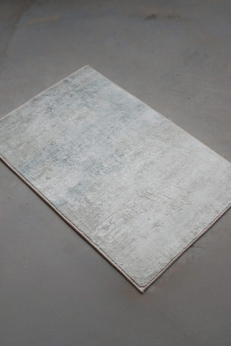 Glacier Mist Floor Mat | Polyfibre Cashmere - The Carpetier™