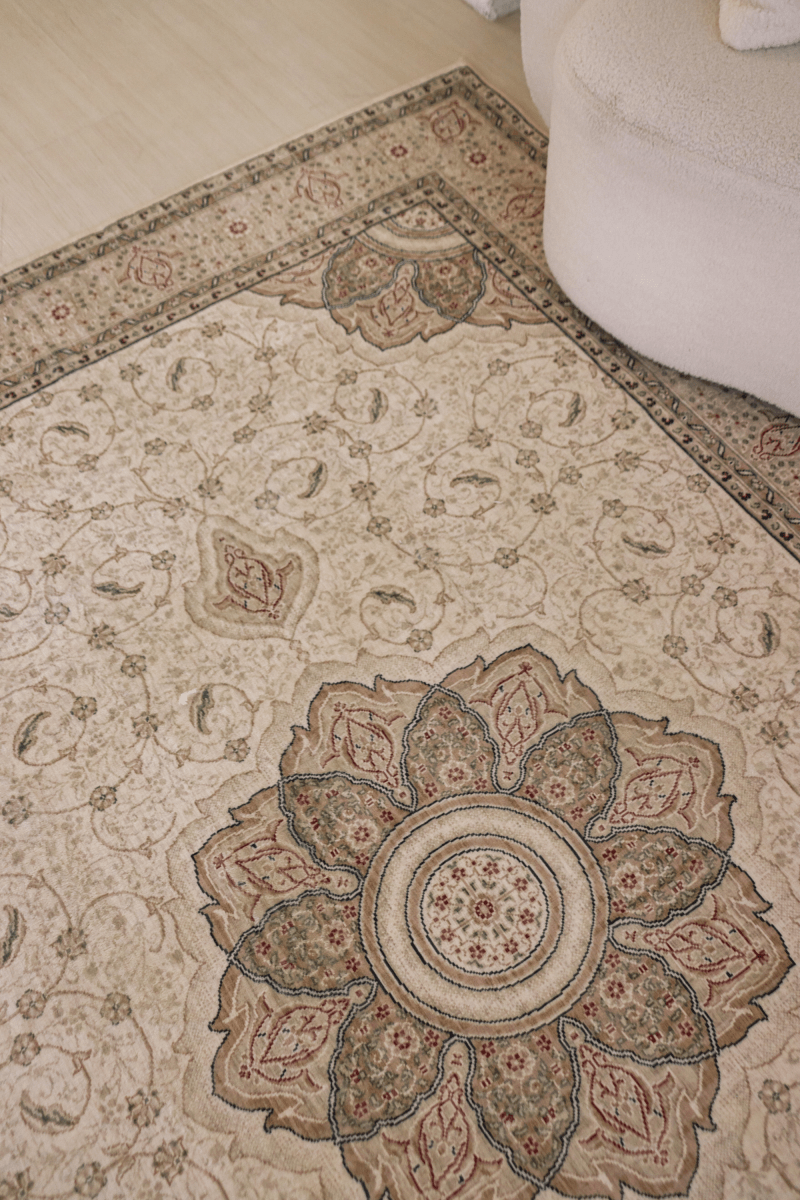 Ivory Palace Carpet | Polyfibre Cashmere - The Carpetier™