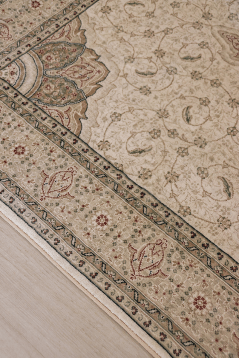 Ivory Palace Carpet | Polyfibre Cashmere - The Carpetier™