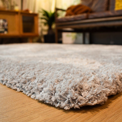 Light Grey LuxeFur Carpet | LuxeFur Dyed Series - The Carpetier™