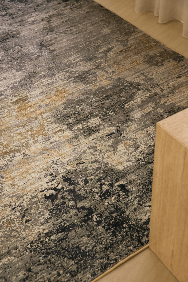 Onyx Gold Carpet | Polyfibre Cashmere - The Carpetier™
