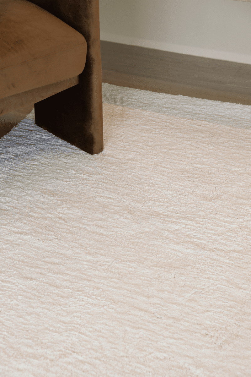 Pearl White Mid - Pile LuxeFur Carpet | LuxeFur - The Carpetier™
