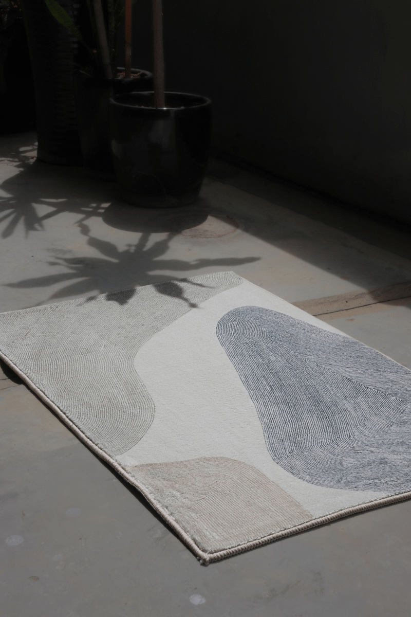 Sandy Grey Shores Floor Mat | Polyfibre Cashmere - The Carpetier™