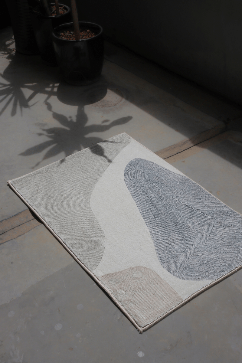 Sandy Grey Shores Floor Mat | Polyfibre Cashmere - The Carpetier™