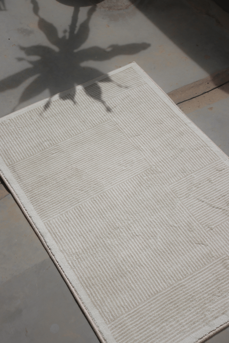 Sandy Stripes Floor Mat | Polyfibre Cashmere - The Carpetier™