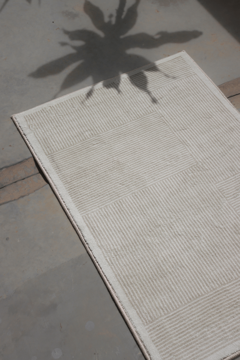 Sandy Stripes Floor Mat | Polyfibre Cashmere - The Carpetier™