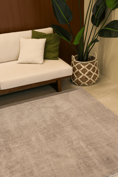 Soft Grey Mid - Pile LuxeFur Carpet | LuxeFur - The Carpetier™