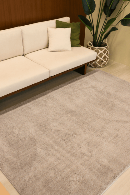Soft Grey Mid - Pile LuxeFur Carpet | LuxeFur - The Carpetier™
