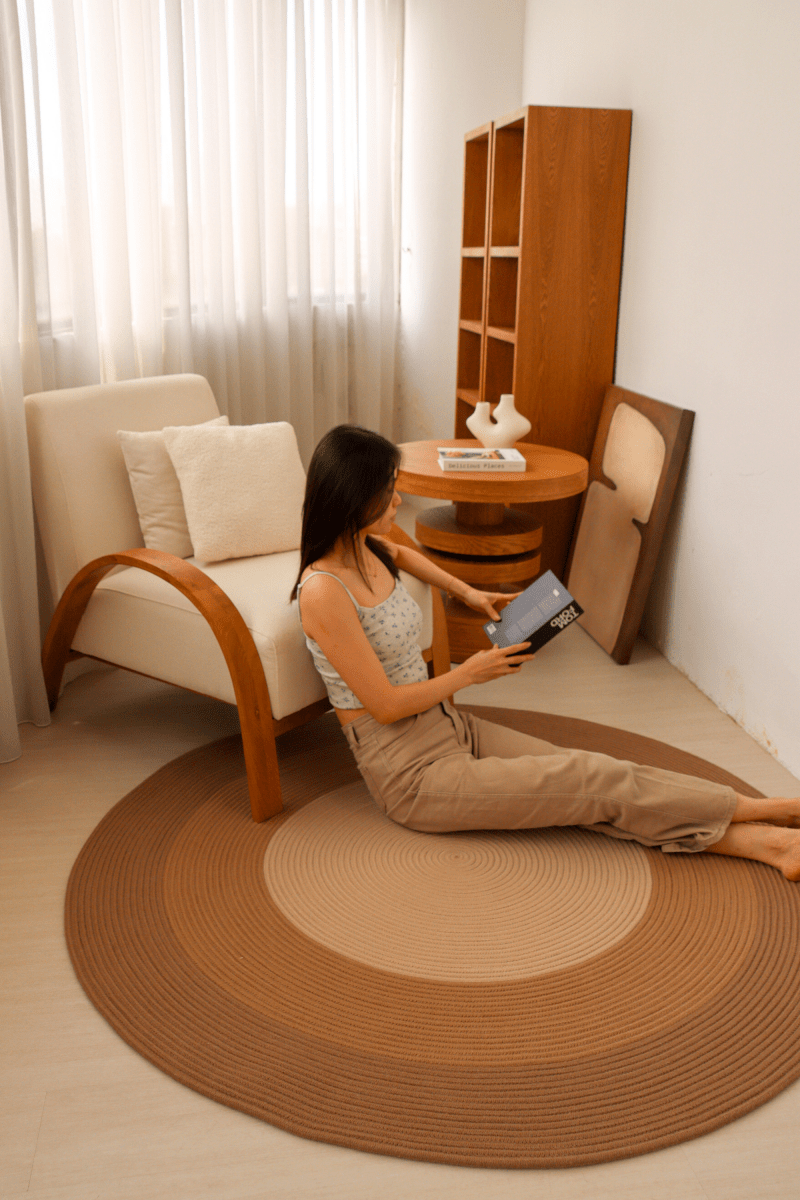 Trinity Oak Round Carpet | 100% Nylon | Dual - Sided - The Carpetier™