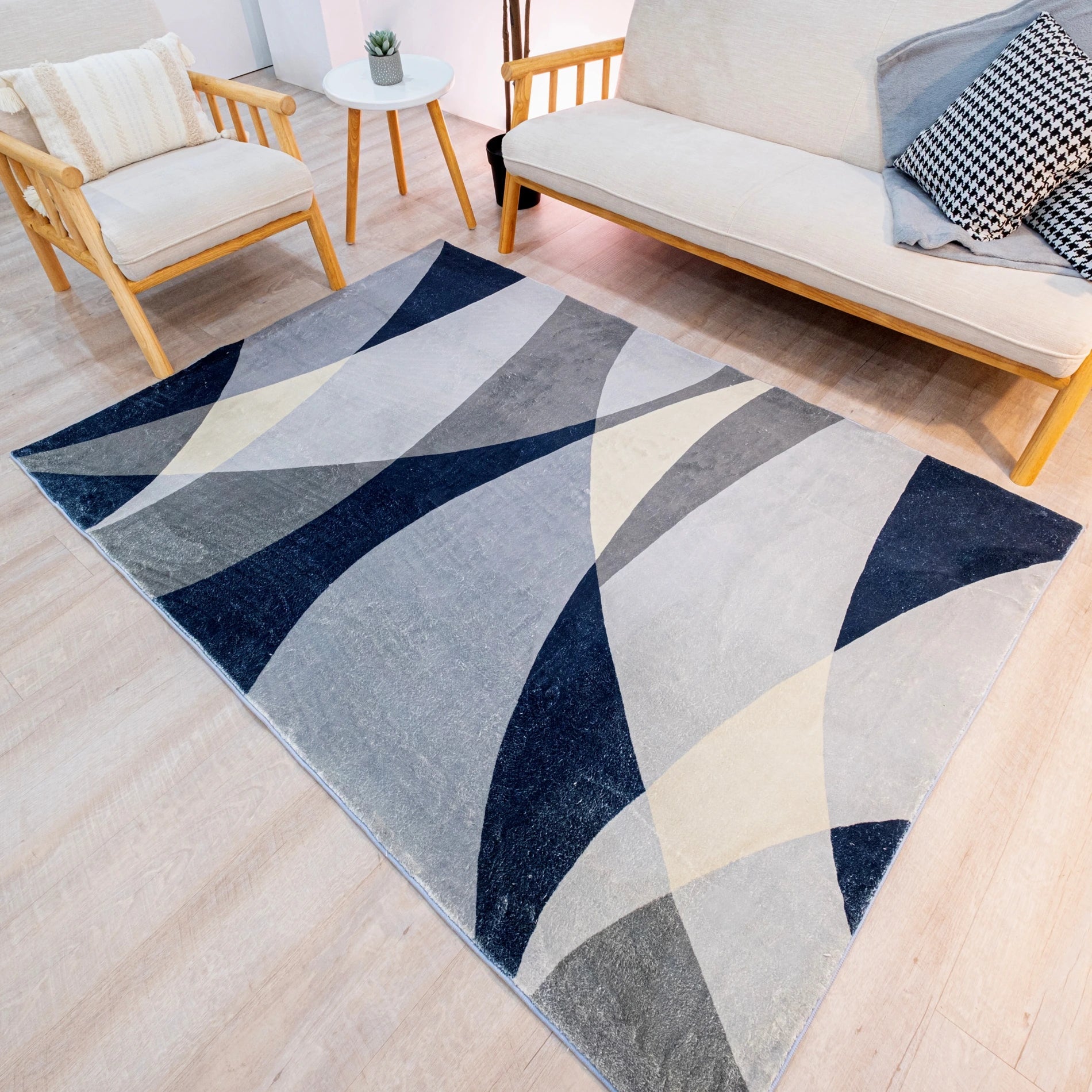 M-2480 Modern Carpet - The Carpetier™
