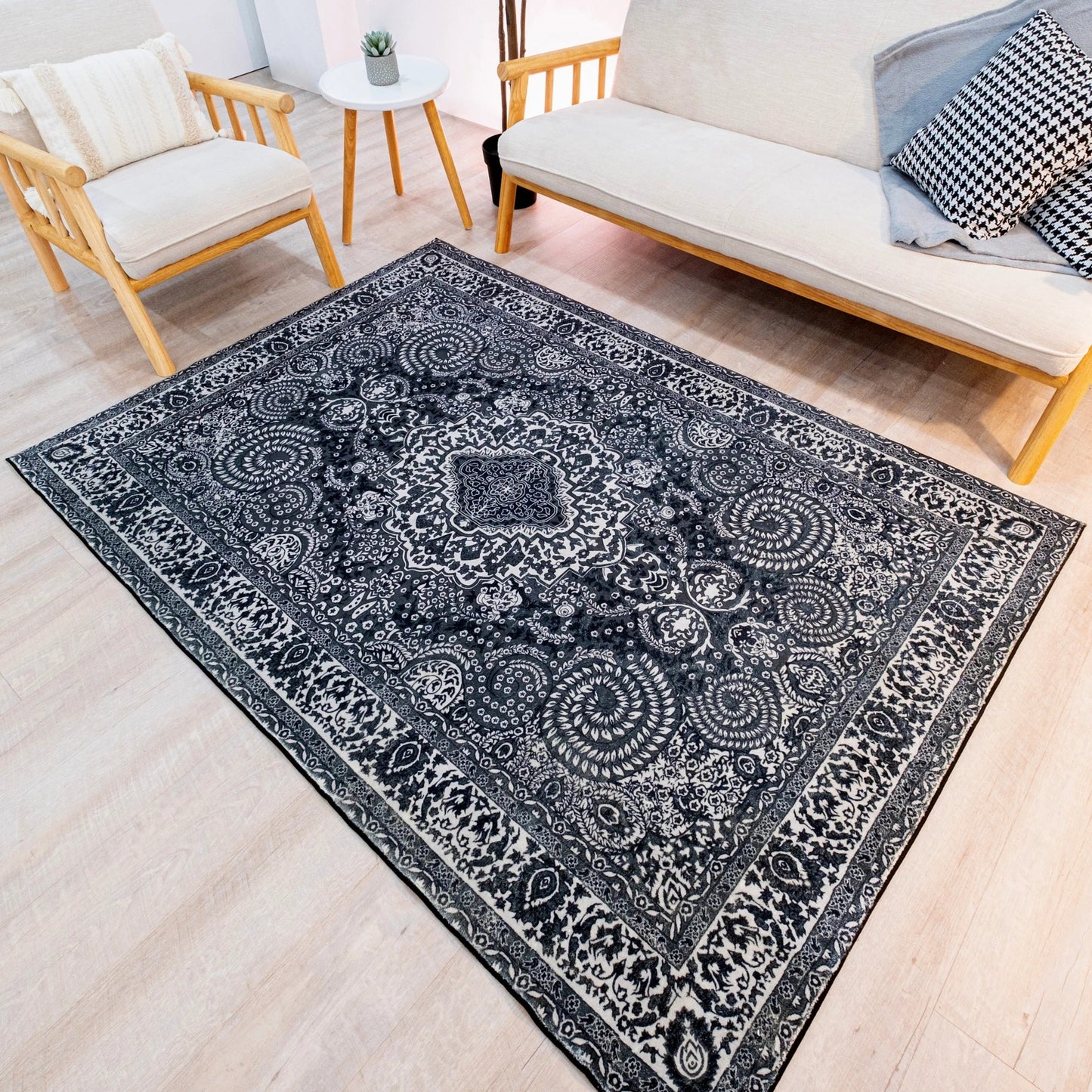 P-8556 Persian Carpet - The Carpetier™
