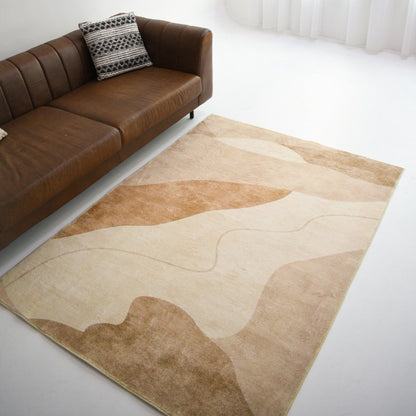 Transform your space with this beige and brown carpet featuring an wave design. Perfect for adding warmth to interiors.